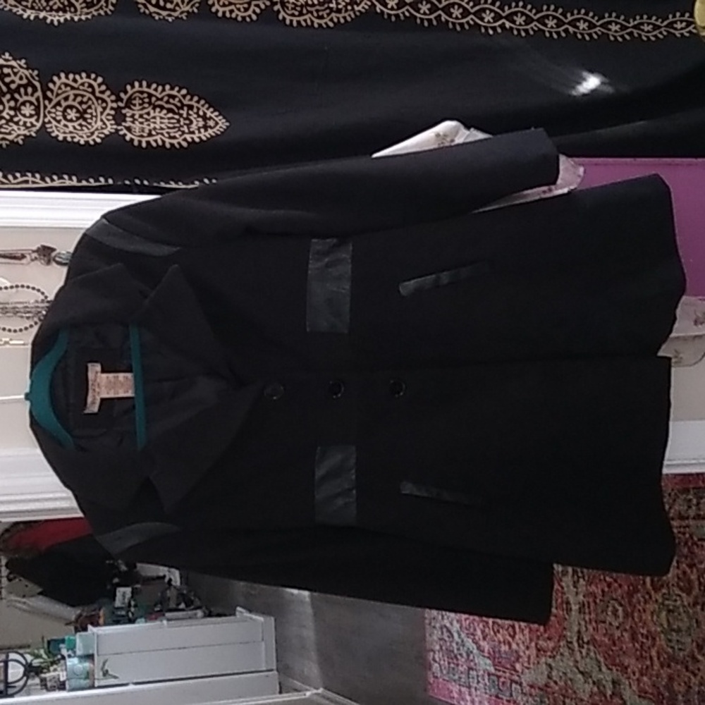 Black fitted pea coat